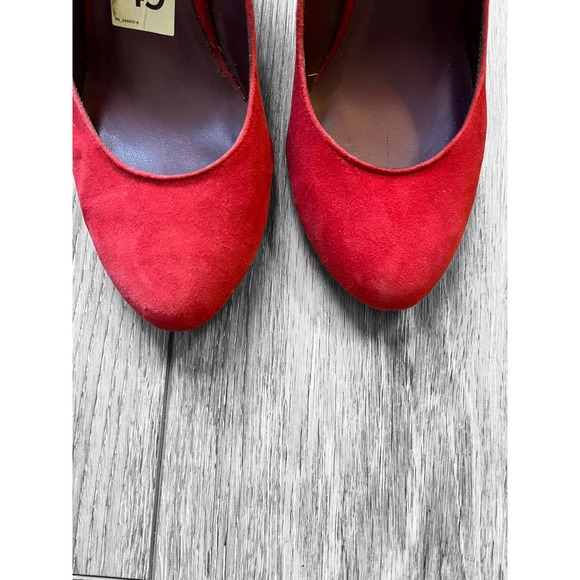 Liz Claiborne Suede Red Heels Size 7 M - Picture 3 of 8
